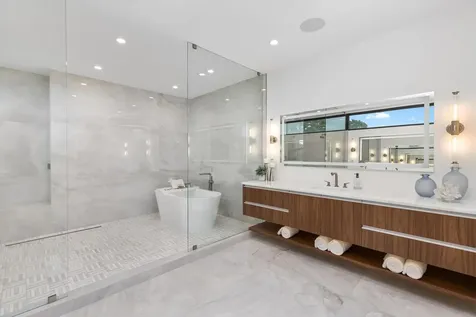 98 Ne Spanish Trail Boca Raton FL 33432