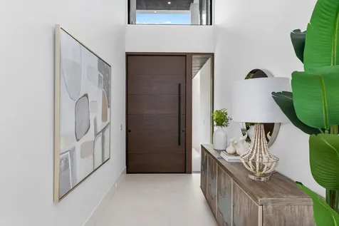 98 Ne Spanish Trail Boca Raton FL 33432