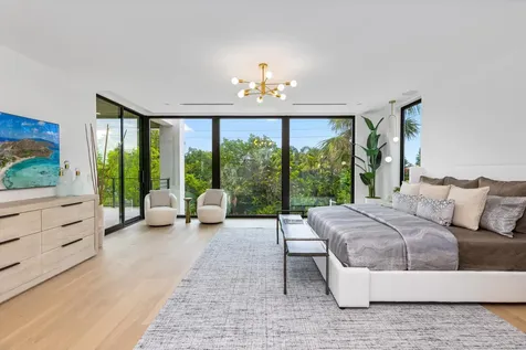 98 Ne Spanish Trail Boca Raton FL 33432