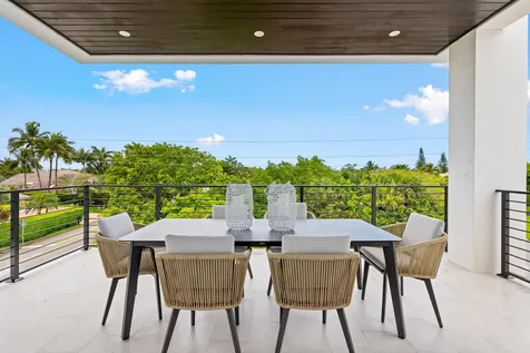 98 Ne Spanish Trail Boca Raton FL 33432