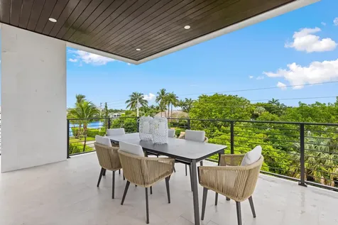 98 Ne Spanish Trail Boca Raton FL 33432