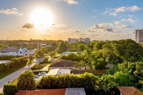 98 Ne Spanish Trail Boca Raton FL 33432