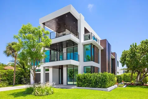 98 Ne Spanish Trail Boca Raton FL 33432