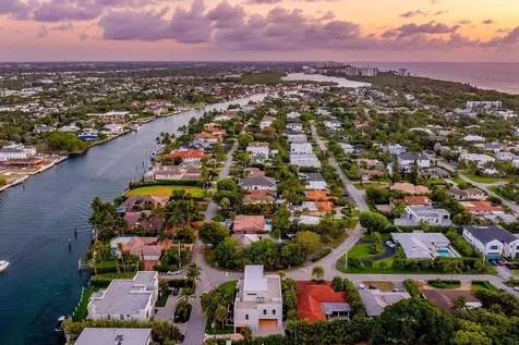 98 Ne Spanish Trail Boca Raton FL 33432