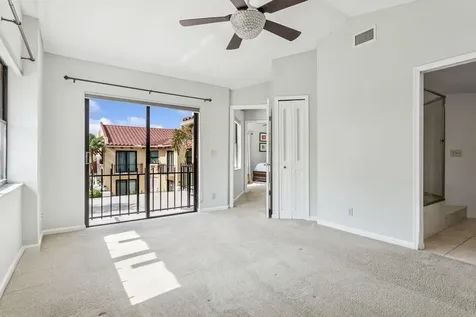 24 Uno Lago Drive Juno Beach FL 33408