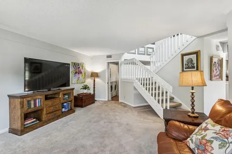 24 Uno Lago Drive Juno Beach FL 33408