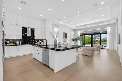 9072 Benedetta Place Boca Raton FL 33496