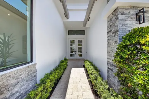 9072 Benedetta Place Boca Raton FL 33496