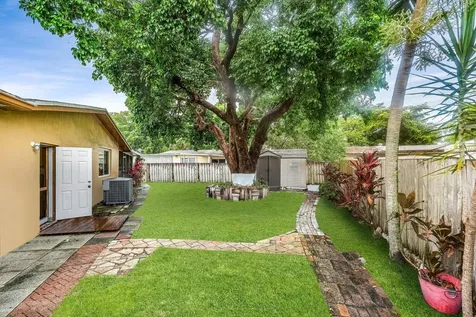 8330 Nw 23rd Street Pembroke Pines FL 33024