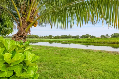 5898 Vista Linda Lane Boca Raton FL 33433