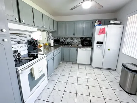106 Lake Helen Drive West Palm Beach FL 33411