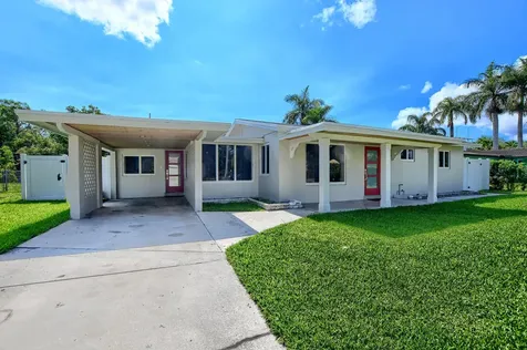 126 Nw 3rd Court Boca Raton FL 33432
