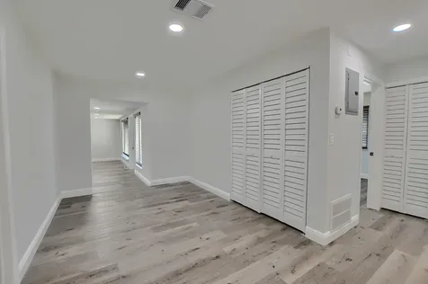 126 Nw 3rd Court Boca Raton FL 33432