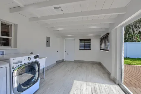 126 Nw 3rd Court Boca Raton FL 33432