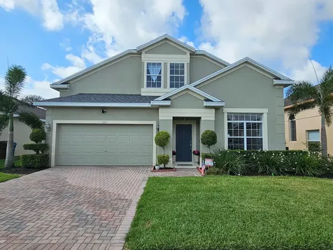 426 Cadiz Loop Davenport FL 33837