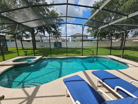 426 Cadiz Loop Davenport FL 33837