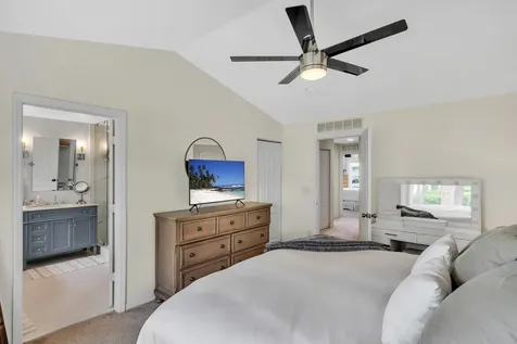 6086 Seminole Gardens Circle Riviera Beach FL 33418