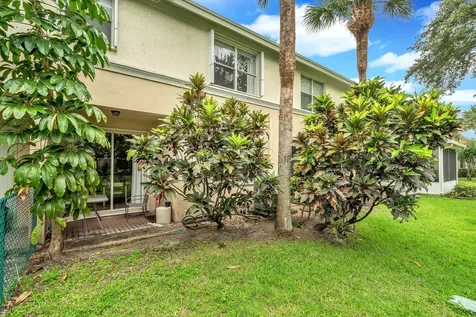 6086 Seminole Gardens Circle Riviera Beach FL 33418