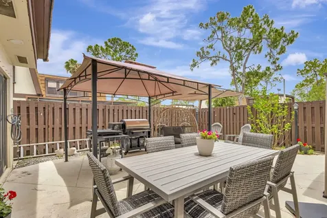 146 Weybridge Circle Royal Palm Beach FL 33411