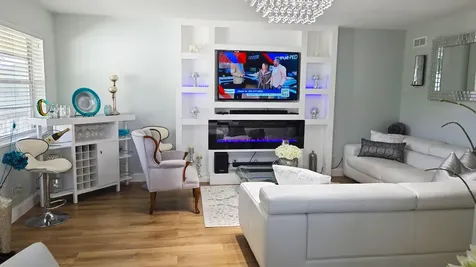 203 S Windsor I West Palm Beach FL 33417