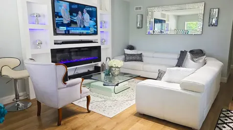 203 S Windsor I West Palm Beach FL 33417