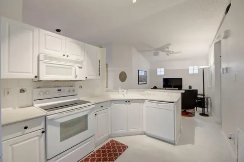 160 Nw 75th Way Plantation FL 33317