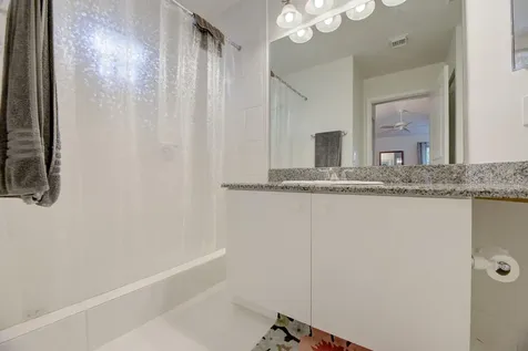 160 Nw 75th Way Plantation FL 33317