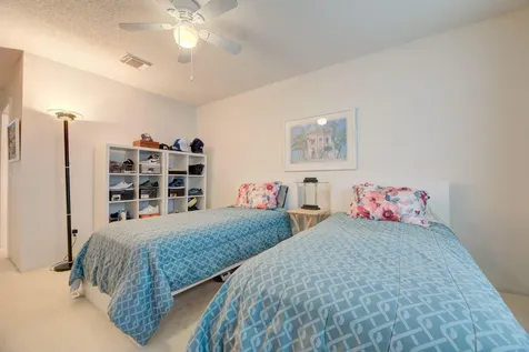 160 Nw 75th Way Plantation FL 33317