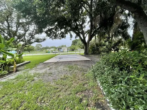 5705 Ne 3rd Lane Okeechobee FL 34974