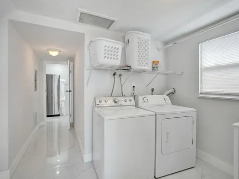 255 Glouchester Street Boca Raton FL 33487