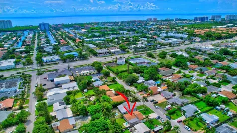 255 Glouchester Street Boca Raton FL 33487
