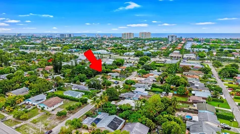 255 Glouchester Street Boca Raton FL 33487