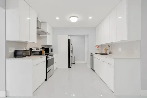 255 Glouchester Street Boca Raton FL 33487