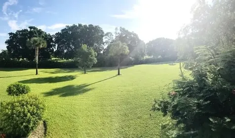 2520 Presidential Way West Palm Beach FL 33401