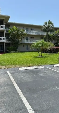 2811 S Garden Drive Palm Springs FL 33461