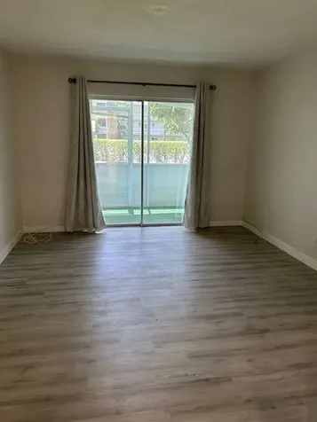 2811 S Garden Drive Palm Springs FL 33461