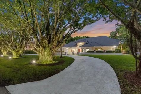 8076 Twin Lake Drive Boca Raton FL 33496
