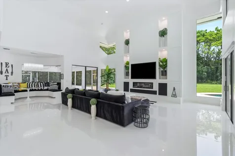 8076 Twin Lake Drive Boca Raton FL 33496