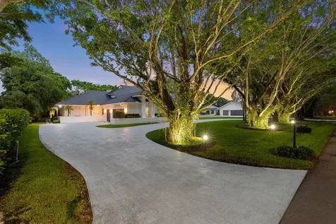 8076 Twin Lake Drive Boca Raton FL 33496