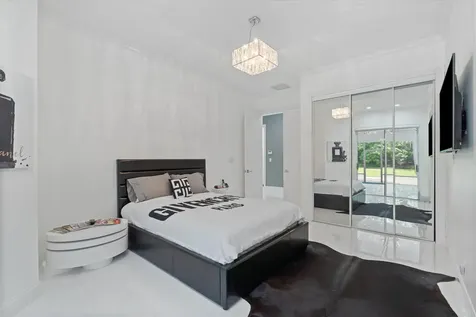 8076 Twin Lake Drive Boca Raton FL 33496