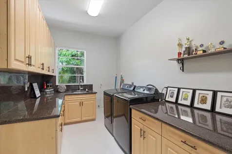8076 Twin Lake Drive Boca Raton FL 33496