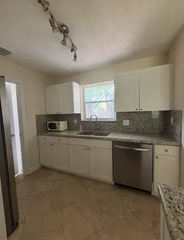 927 W Royal Palm Road Boca Raton FL 33486