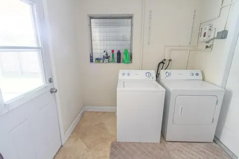 927 W Royal Palm Road Boca Raton FL 33486