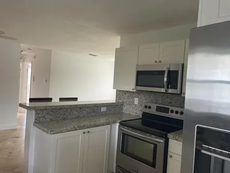 927 W Royal Palm Road Boca Raton FL 33486