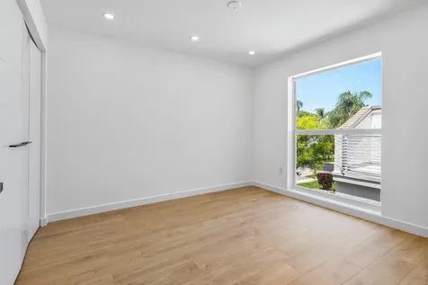 6734 Canary Palm Circle Boca Raton FL 33433