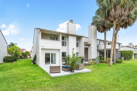 6734 Canary Palm Circle Boca Raton FL 33433