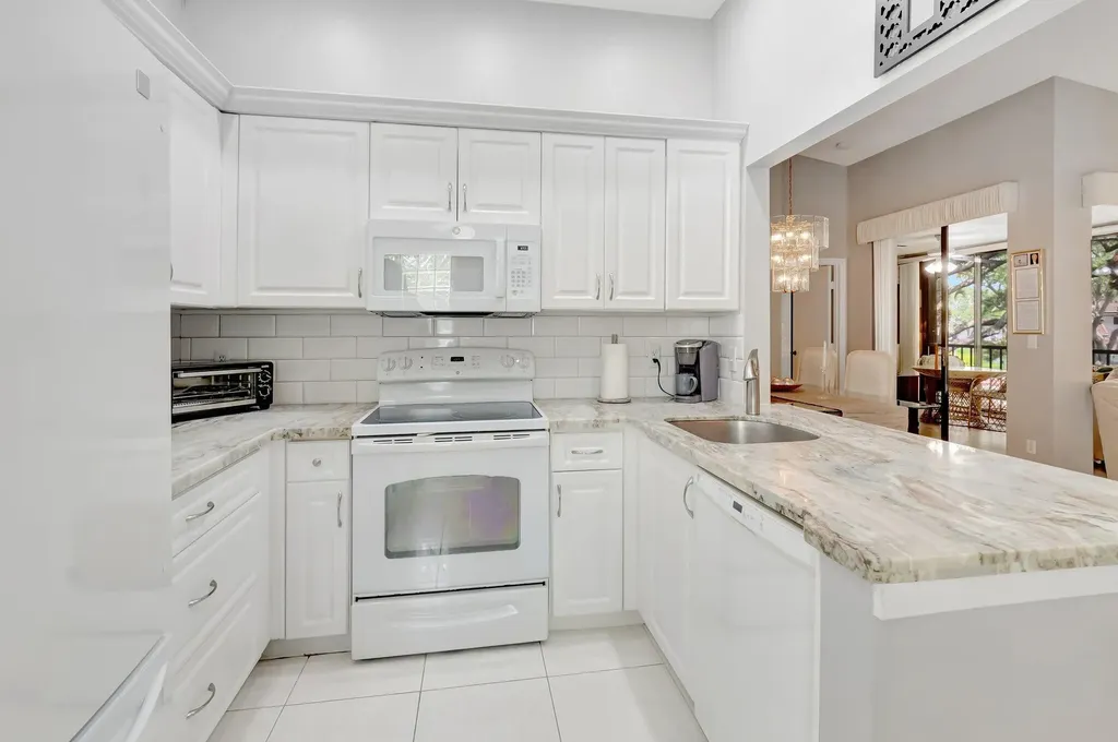 5414 Venetia Court Boynton Beach FL 33437