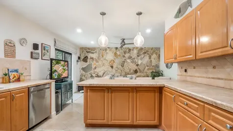 21596 Magdalena Terrace Boca Raton FL 33433