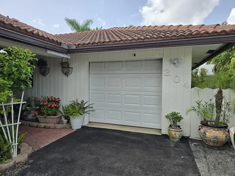 304 Knob Hill Boulevard Boca Raton FL 33431