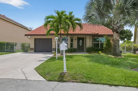 11080 Lakeaire Circle Boca Raton FL 33498